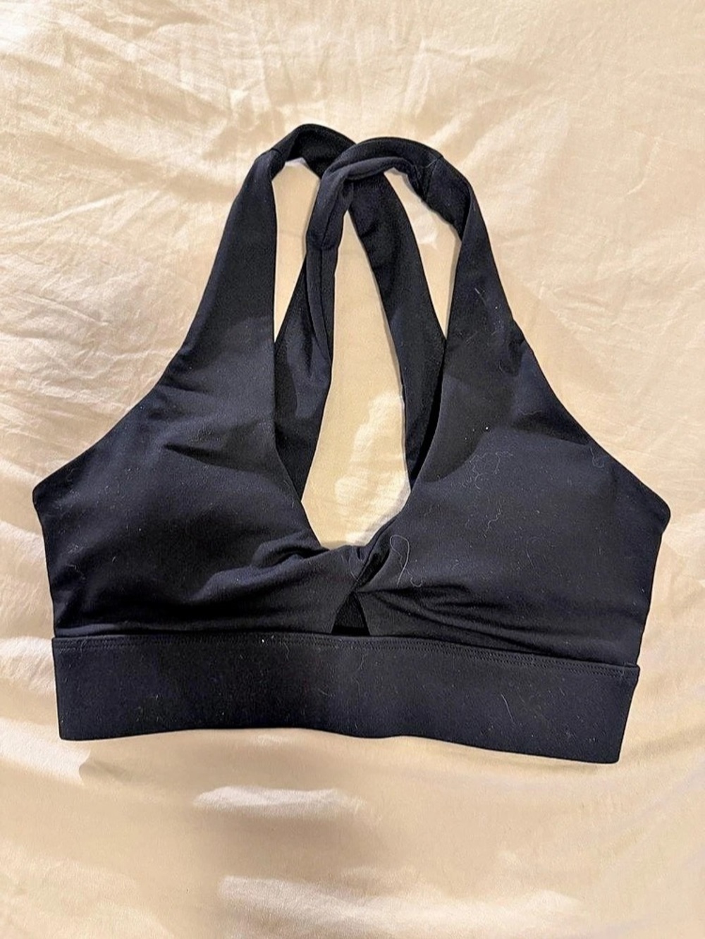 Fabletics Oasis Twist Sports Bra Black
